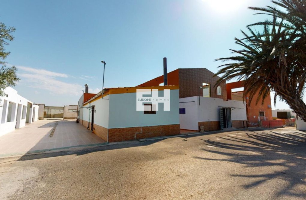Herverkoop - town house - Albatera - Inland
