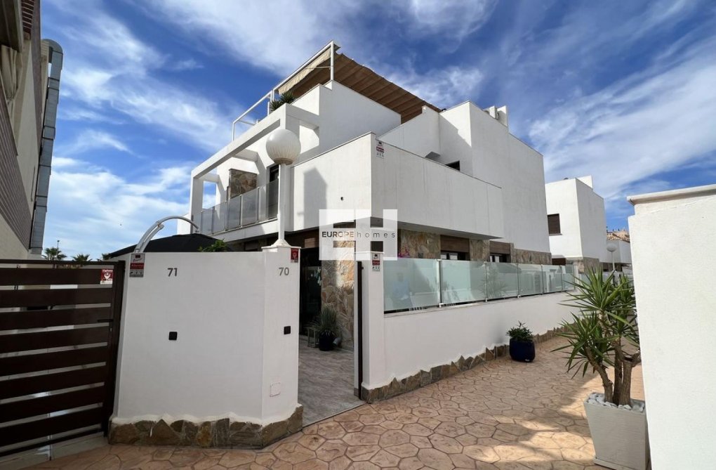 Herverkoop - town house - Cabo Roig - Costa Blanca