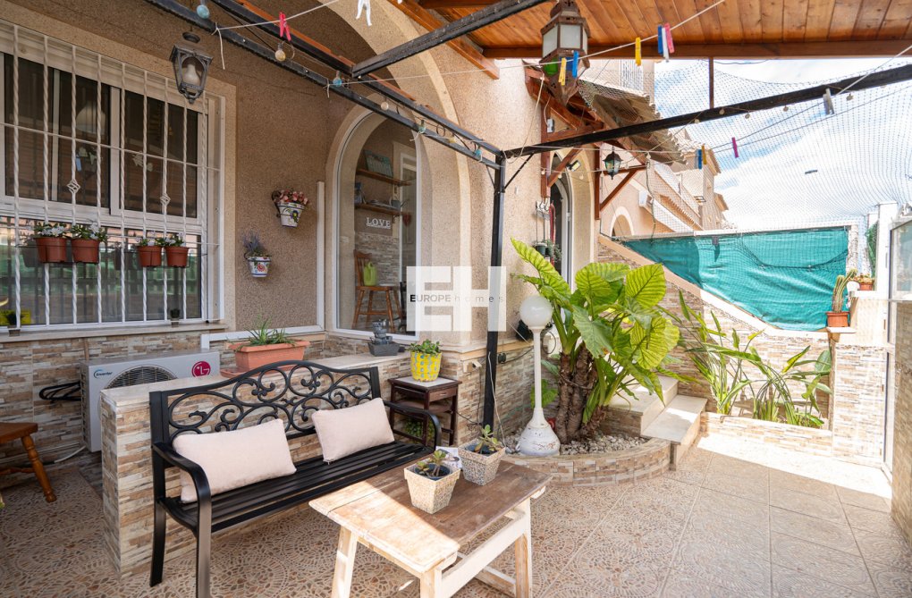 Herverkoop - town house - Gran Alacant - Costa Blanca