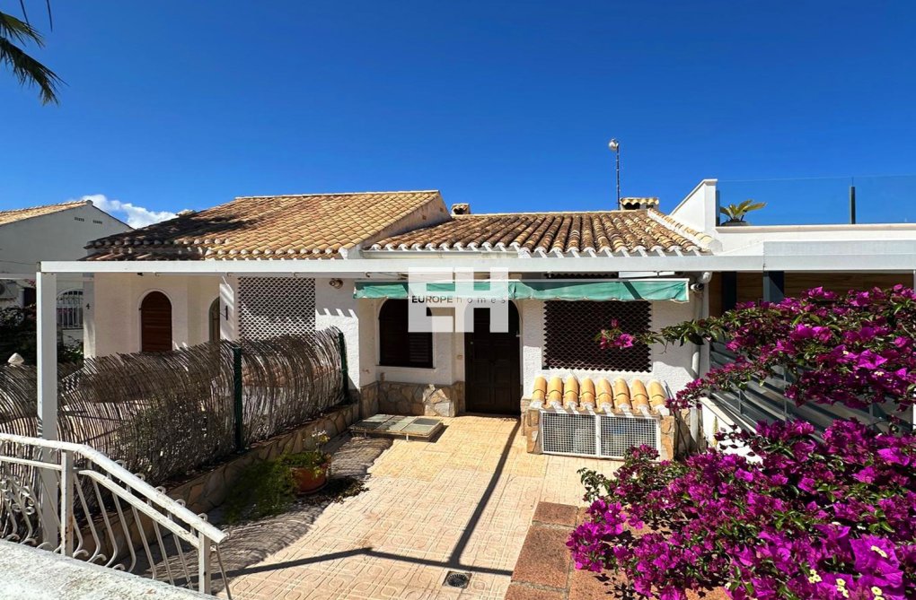 Herverkoop - town house - Orihuela Costa - Costa Blanca