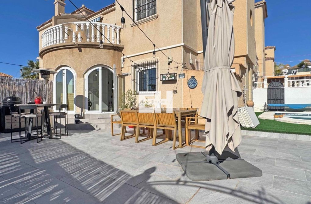 Herverkoop - town house - Orihuela Costa - Costa Blanca