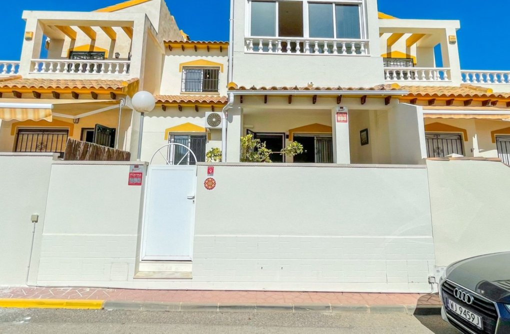 Herverkoop - town house - Orihuela Costa - Costa Blanca