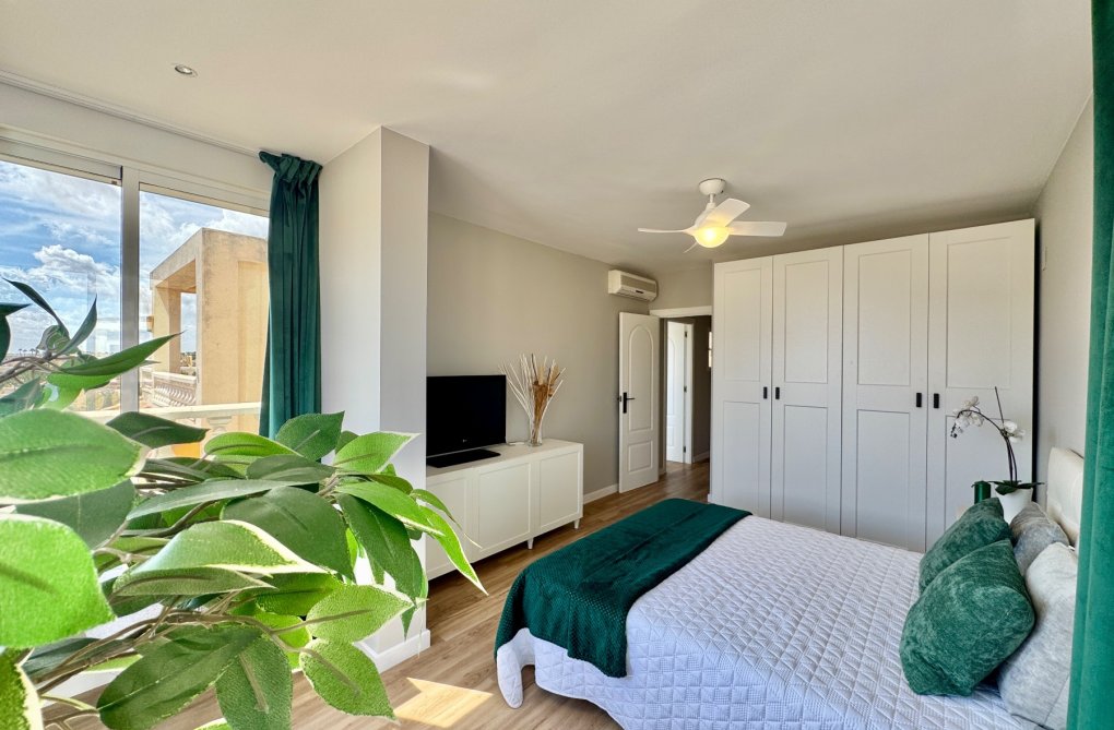 Herverkoop - town house - Orihuela Costa - Costa Blanca