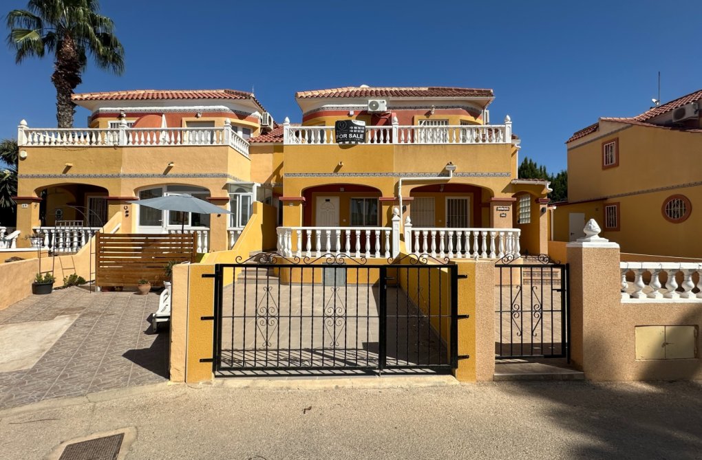 Herverkoop - town house - Orihuela Costa - Costa Blanca