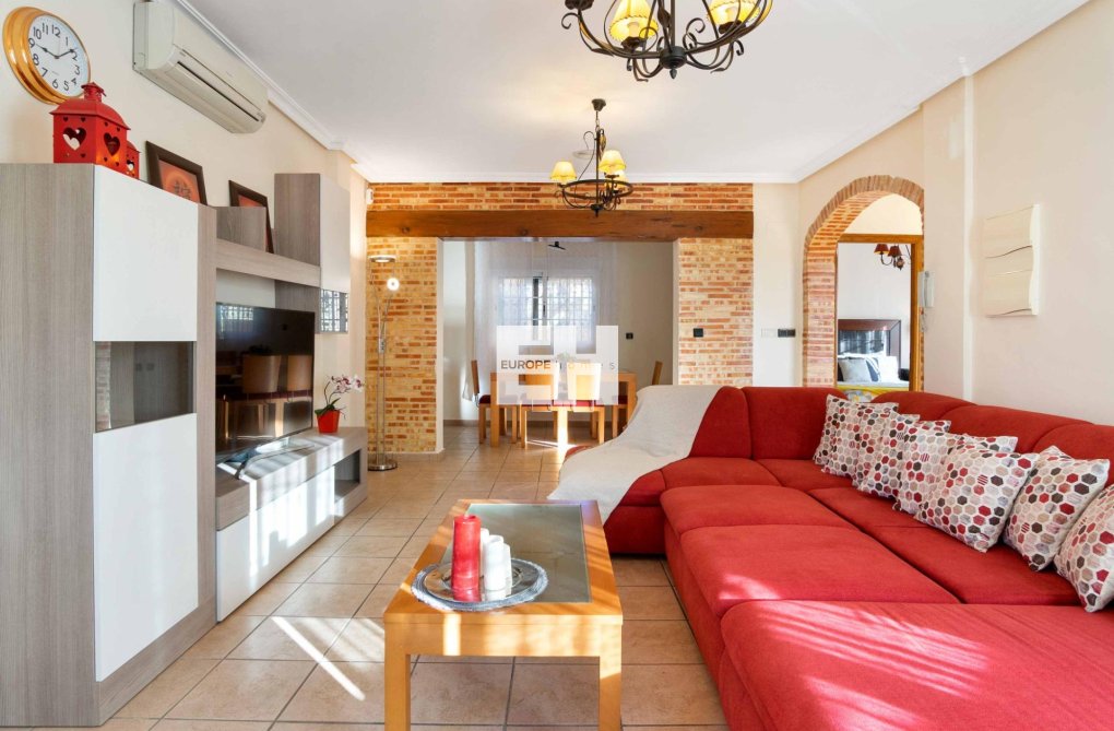 Herverkoop - town house - Orihuela Costa - Los Almendros-la Florida