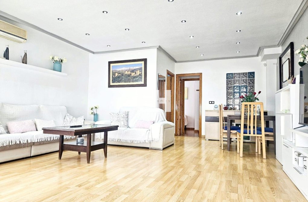 Herverkoop - town house - Orihuela Costa - Los Almendros-la Florida