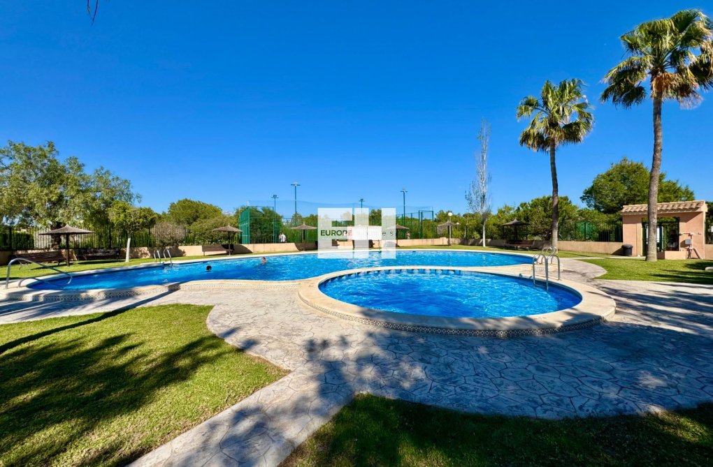 Herverkoop - town house - Orihuela Costa - Los Altos
