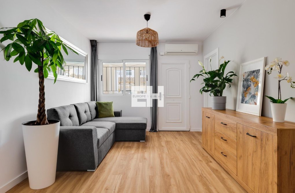 Herverkoop - town house - Orihuela Costa - Los Balcones