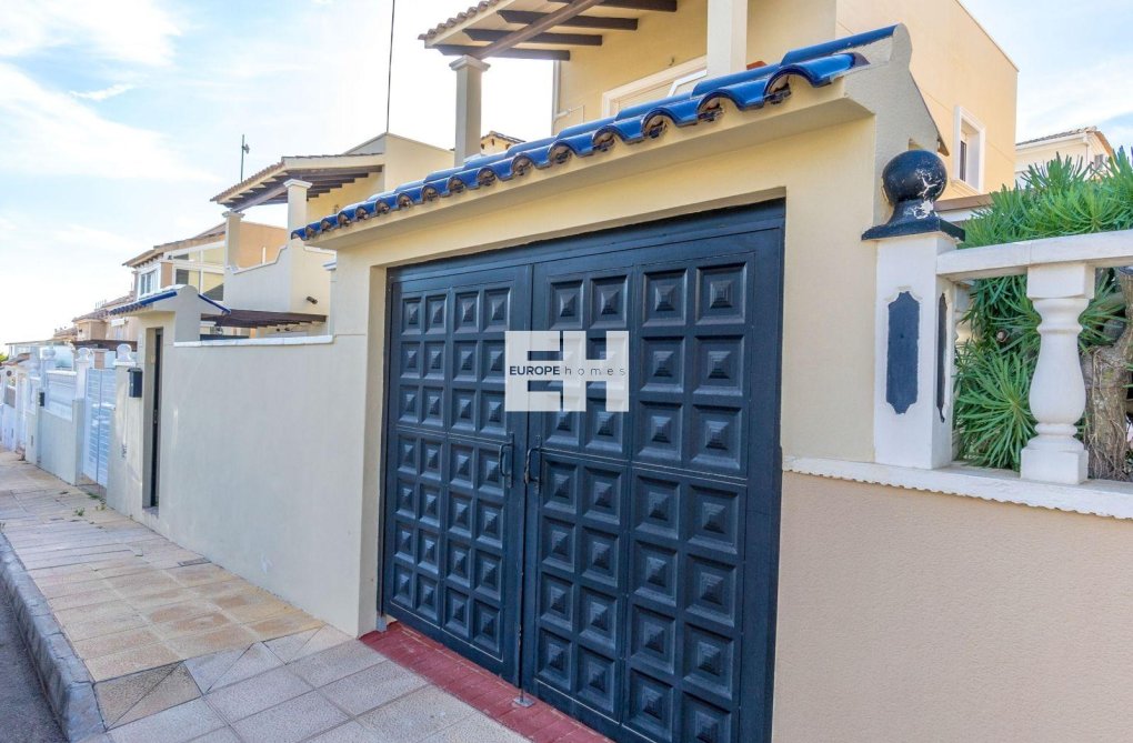 Herverkoop - town house - San Miguel de Salinas - El Galán