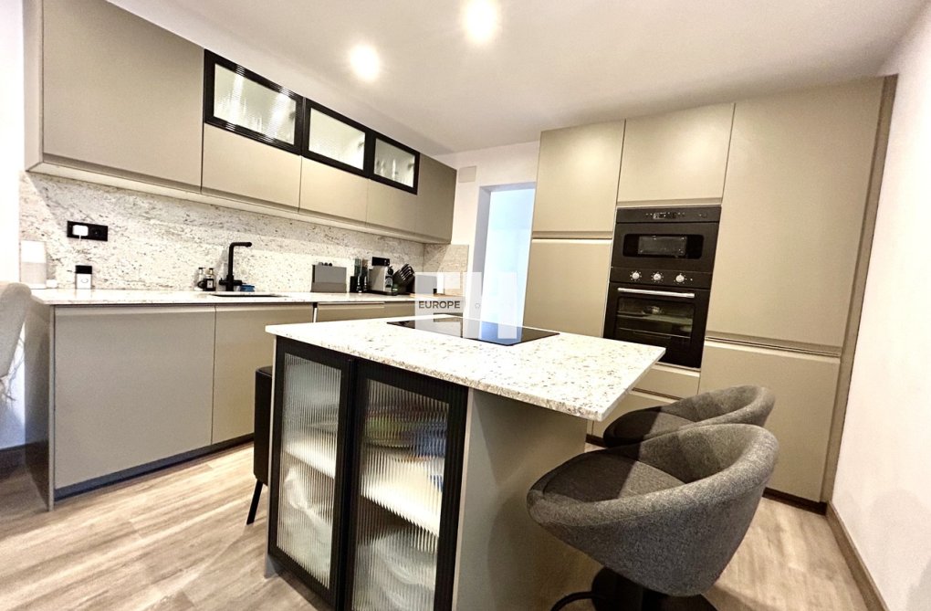 Herverkoop - town house - San Miguel de Salinas - Inland