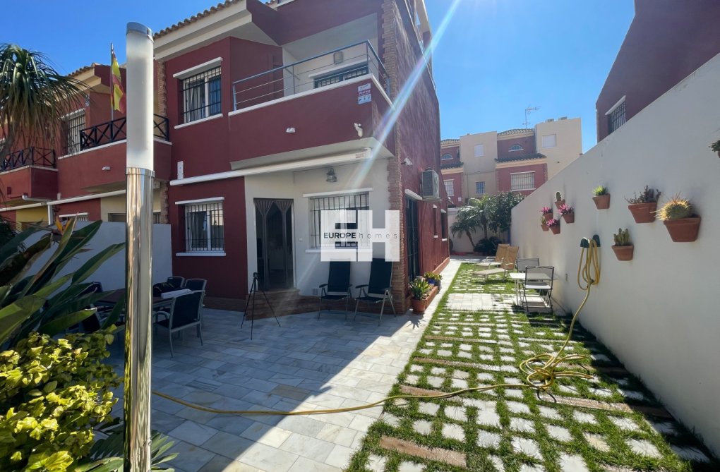 Herverkoop - town house - Torre de la Horadada - Costa Blanca