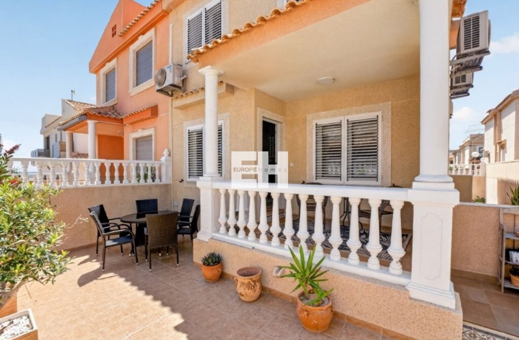 Herverkoop - town house - Torrevieja - Cabo Cervera
