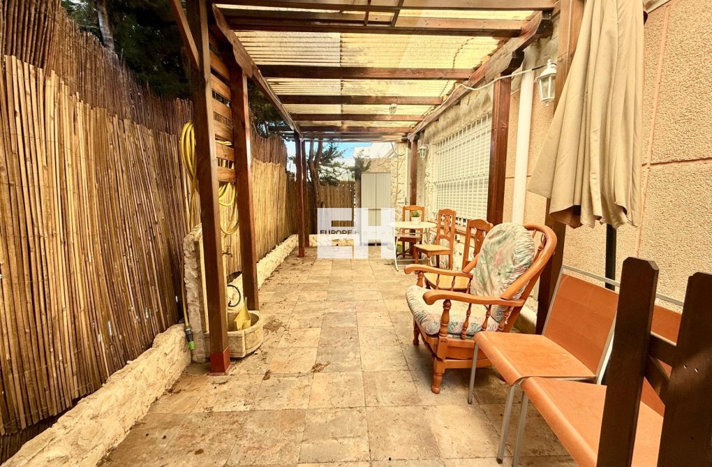 Herverkoop - town house - Torrevieja - Carrefour