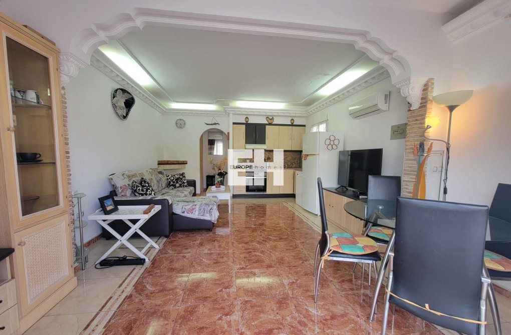 Herverkoop - town house - Torrevieja - El Chaparral
