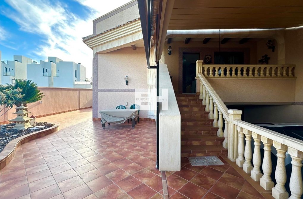 Herverkoop - town house - Torrevieja - La Siesta