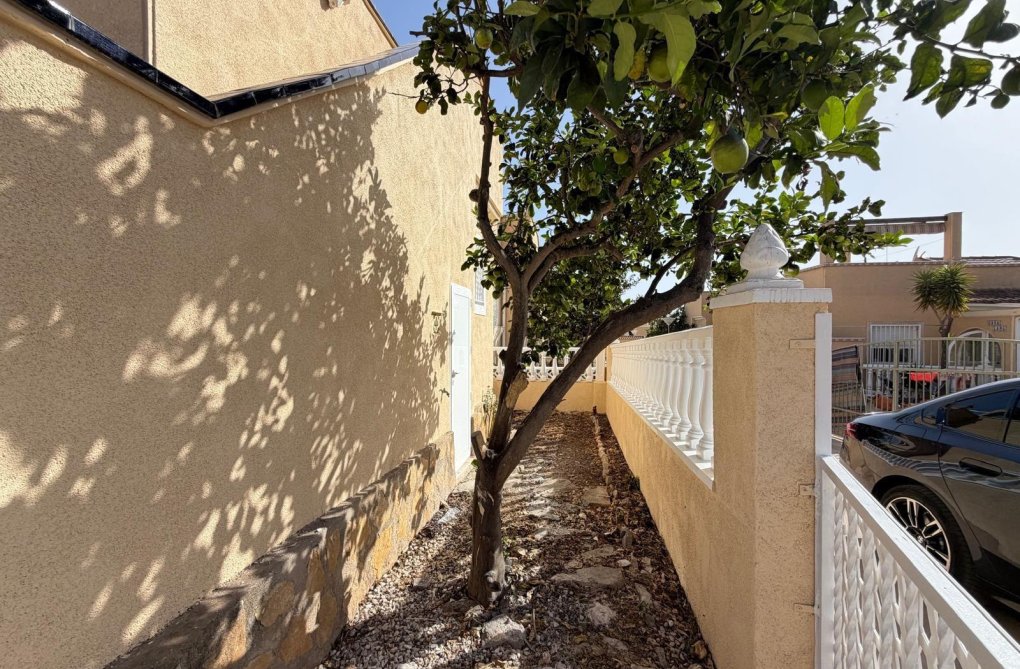 Herverkoop - town house - Torrevieja - Miramar - Torre Del Moro