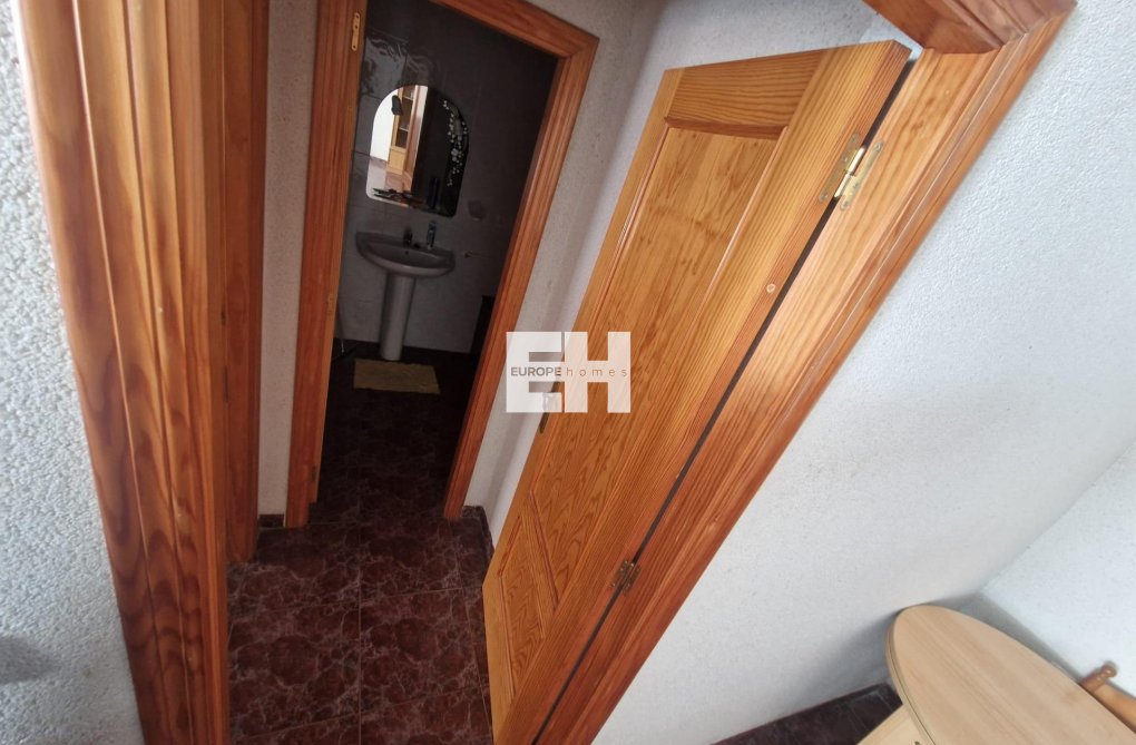 Herverkoop - town house - Torrevieja