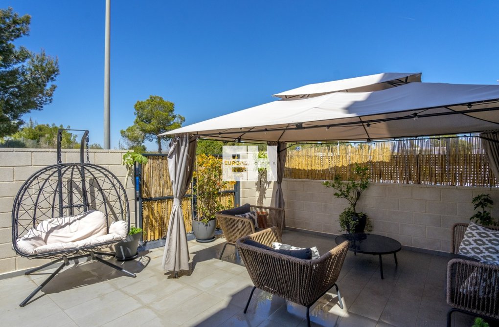 Herverkoop - town house - Villamartin - Costa Blanca