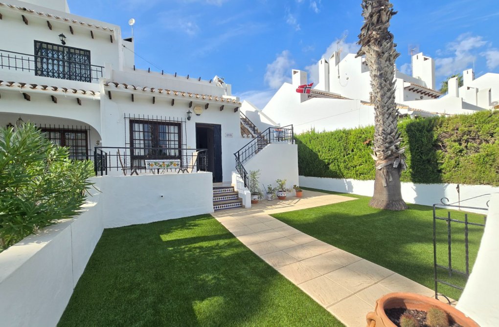 Herverkoop - town house - Villamartin - Costa Blanca
