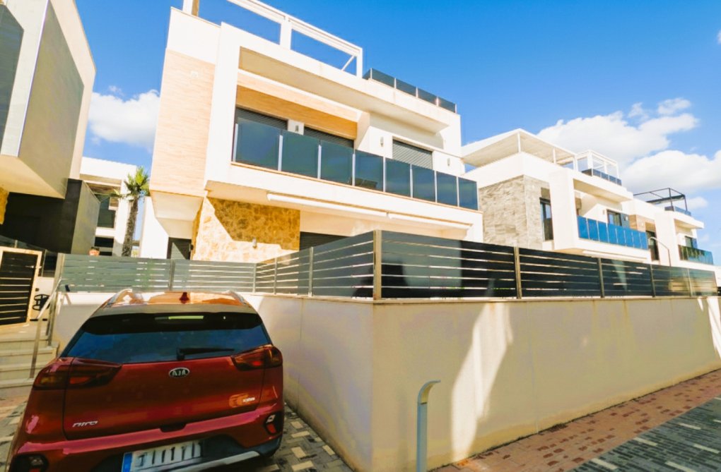 Herverkoop - villa - Cabo Roig - Costa Blanca