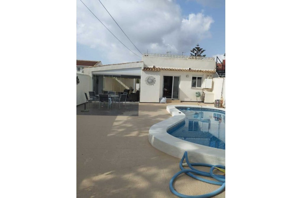 Herverkoop - villa - Cabo Roig - Costa Blanca