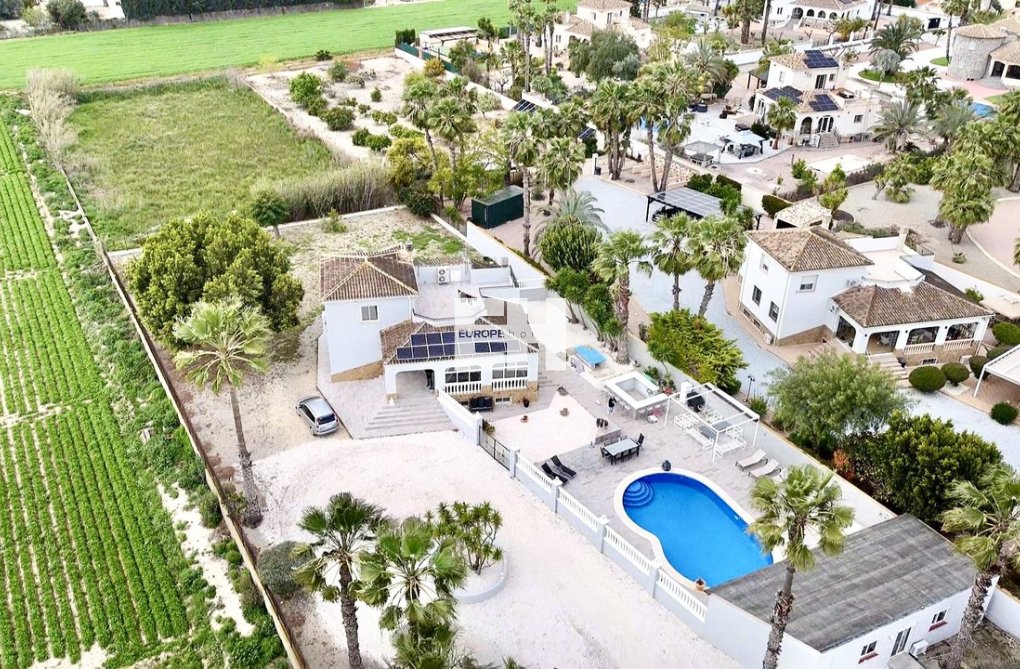 Herverkoop - villa - Catral - Costa Blanca