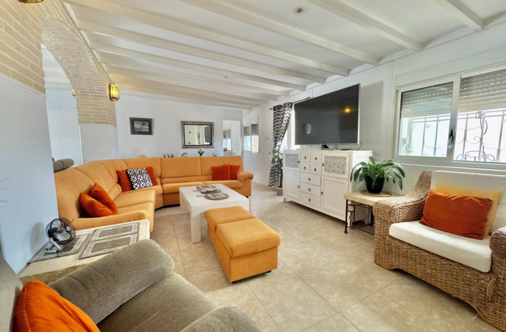 Herverkoop - villa - Dolores - Comunidad Valenciana