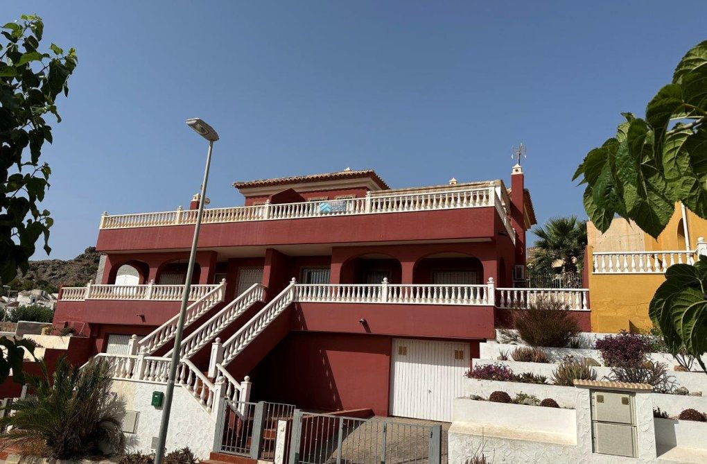Herverkoop - villa - El Carmoli - Costa Calida