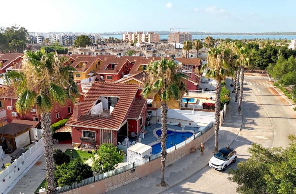Herverkoop - villa - Guardamar del Segura - Costa Blanca