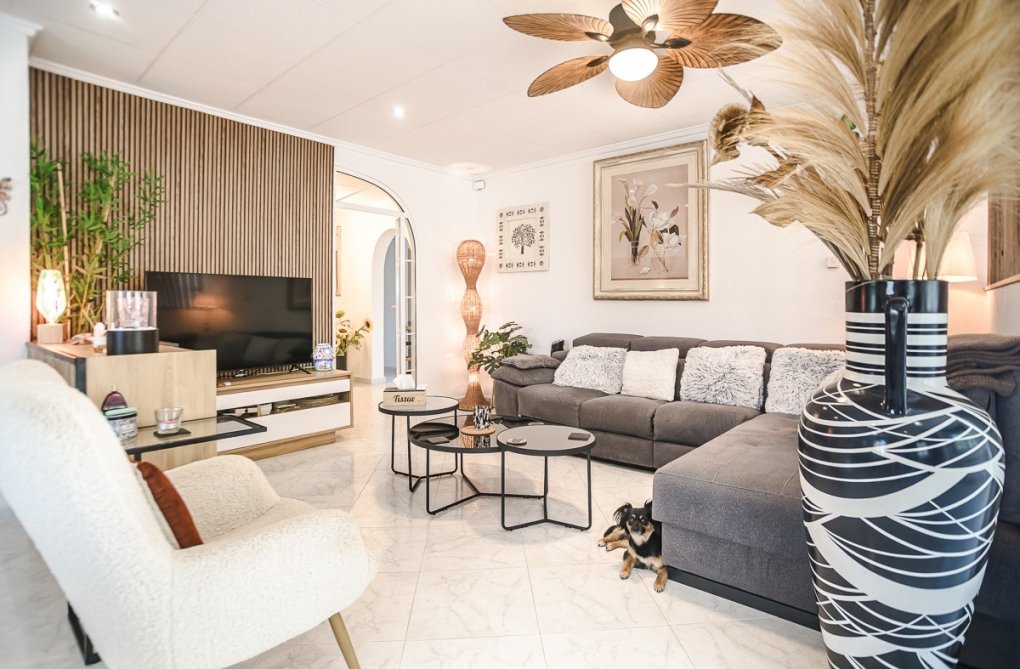 Herverkoop - villa - La Marina - Costa Blanca