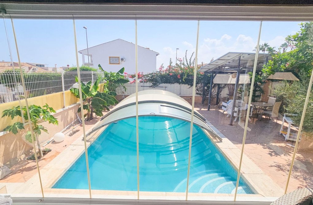 Herverkoop - villa - Orihuela Costa - Cabo Roig