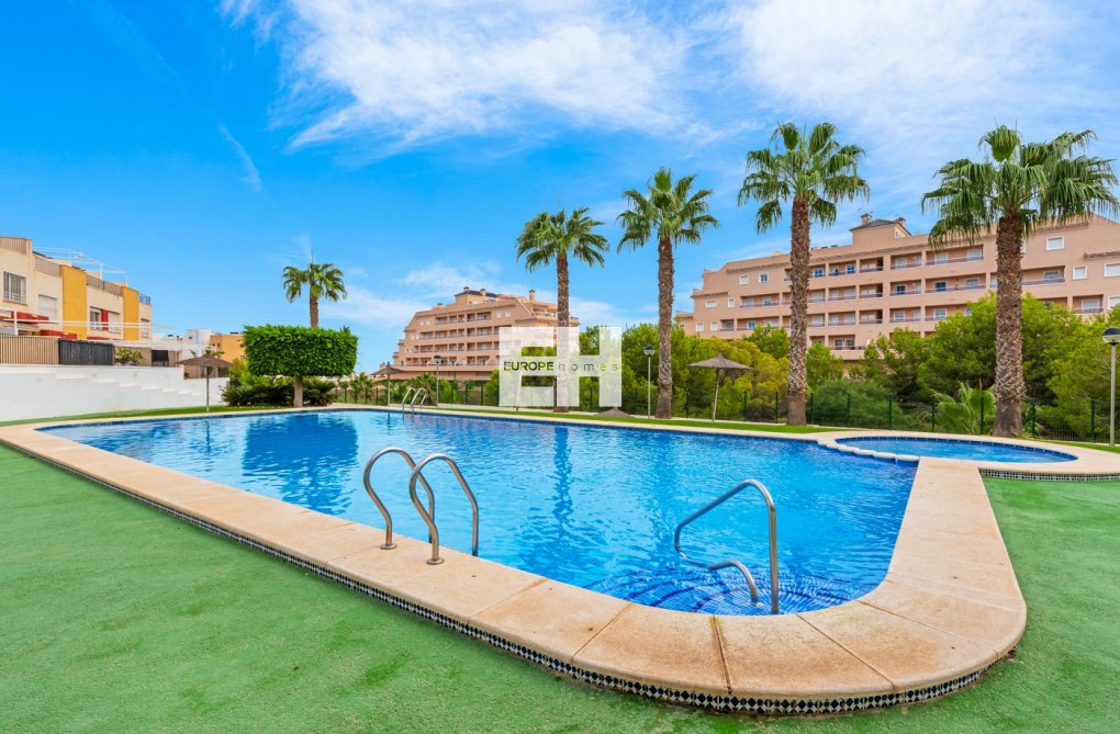 Herverkoop - villa - Orihuela Costa - Costa Blanca
