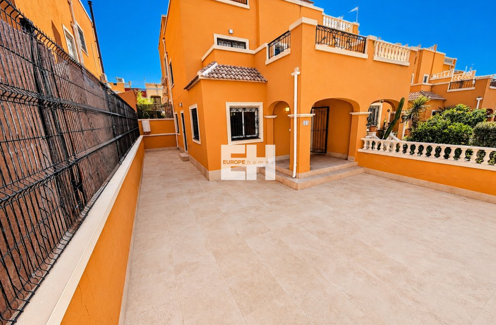 Herverkoop - villa - Orihuela Costa - Costa Blanca