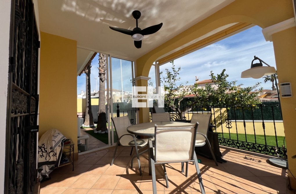 Herverkoop - villa - Orihuela Costa - Costa Blanca