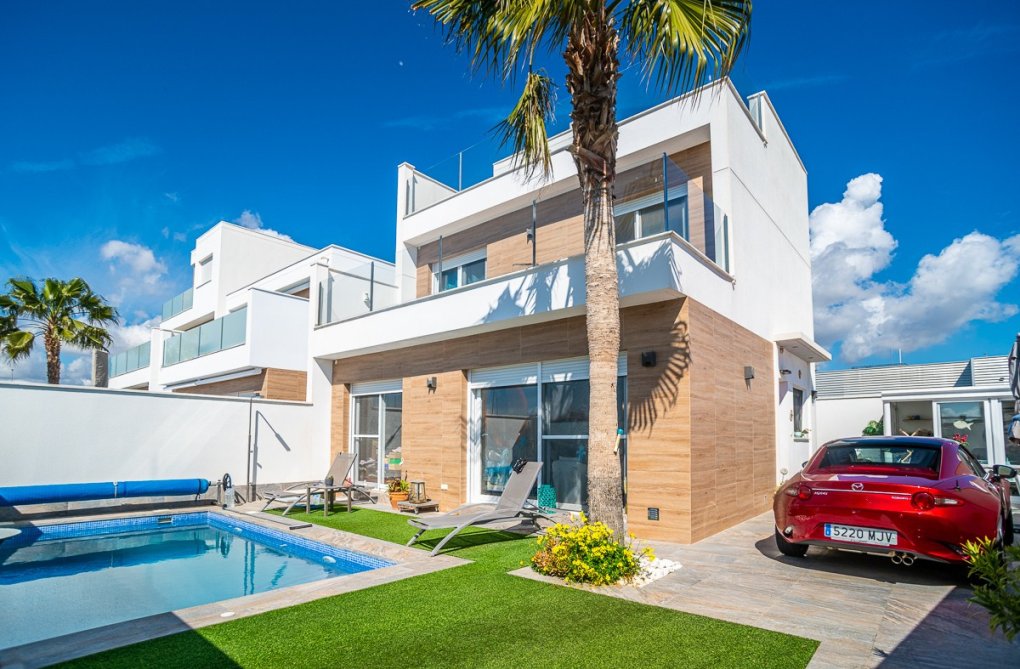 Herverkoop - villa - Pilar de la Horadada - Costa Blanca
