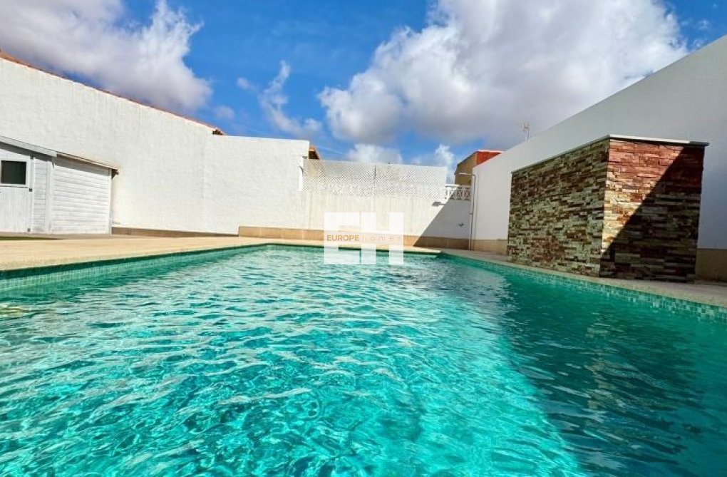 Herverkoop - villa - Torrevieja - Costa Blanca