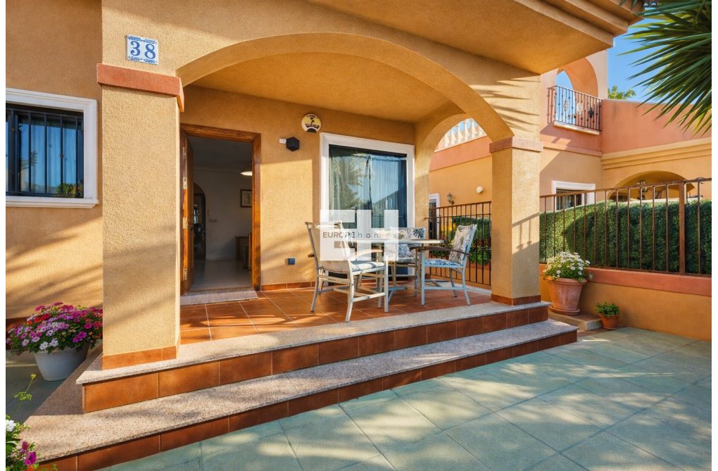 Herverkoop - villa - Torrevieja - Costa Blanca