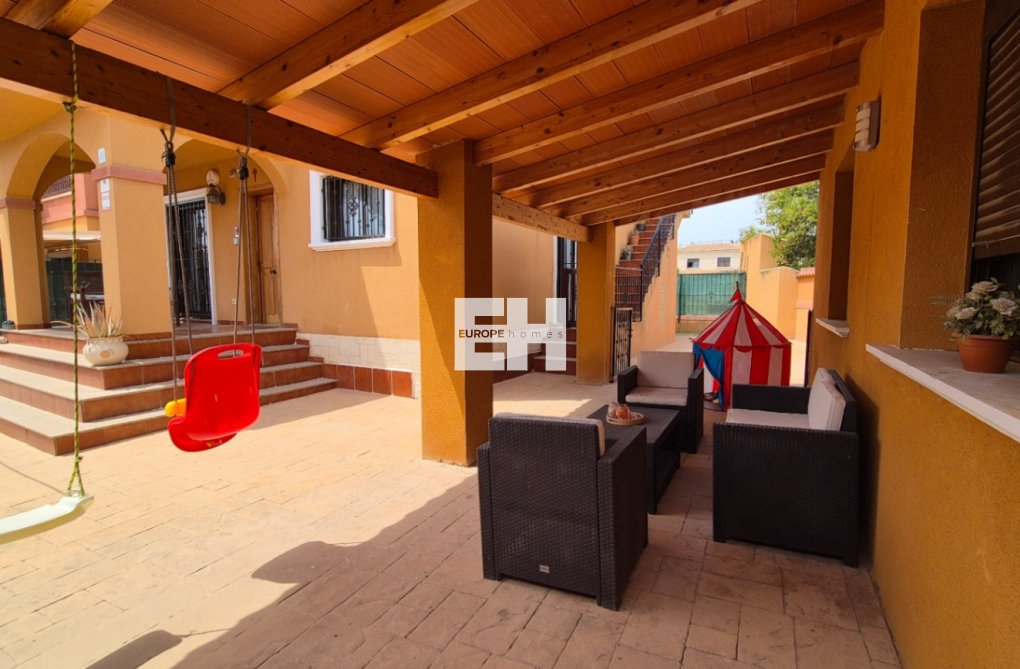 Herverkoop - villa - Torrevieja - Costa Blanca