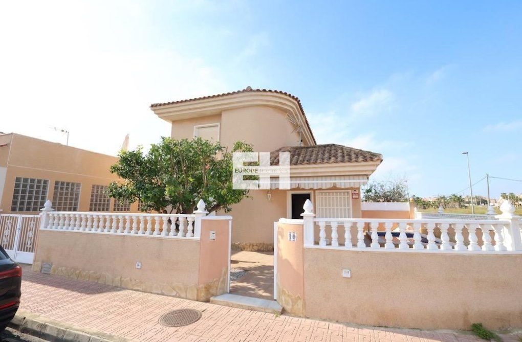 Herverkoop - villa - Torrevieja - Costa Blanca