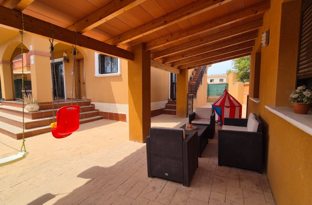 Herverkoop - villa - Torrevieja - Costa Blanca
