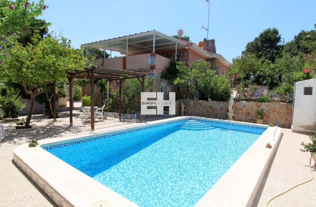 Herverkoop - villa - Torrevieja - Los Balcones 
