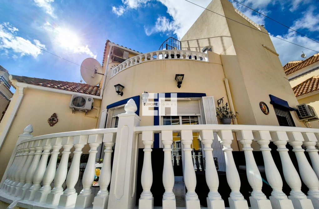 Herverkoop - villa - Villamartin - Costa Blanca