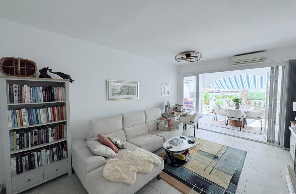 Herverkoop - villa - Villamartin - Costa Blanca