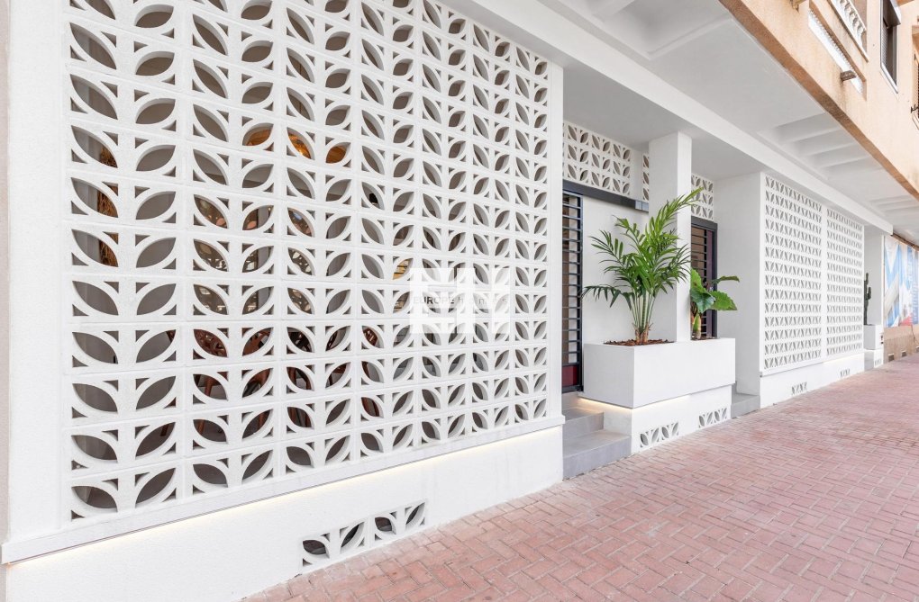 Neubau - Ground floor apartment - Torrevieja - Playa Los Naufragos