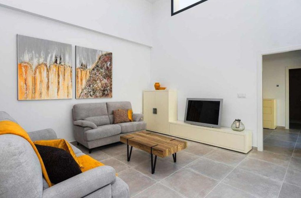 Neubau - Quad House - Daya Nueva - Centro
