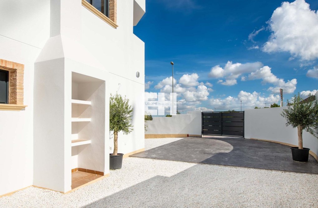 Neubau - town house - Cox - San Fernando