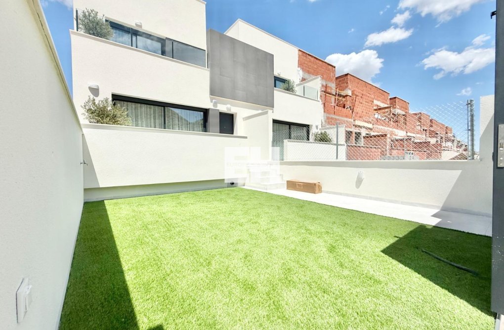 Neubau - town house - Cox - San Fernando