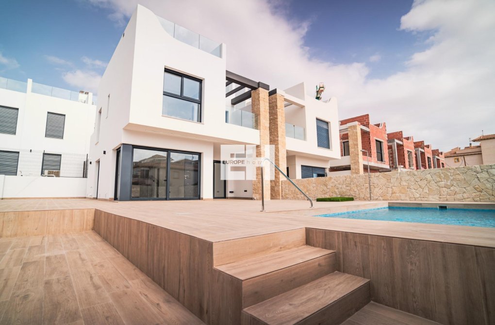 Neubau - villa - Orihuela Costa - Punta Prima