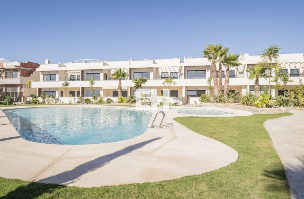 Nieuwbouw - Bungalow op de bovenste verdieping - Torrevieja - Villa Amalia