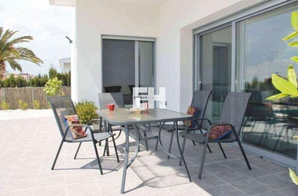 Nieuwbouw - villa - Rafal - polideportivo